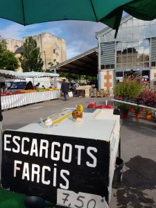 Dans les allées du marché - © Alexandra BODET - Niort Marais Poitevin