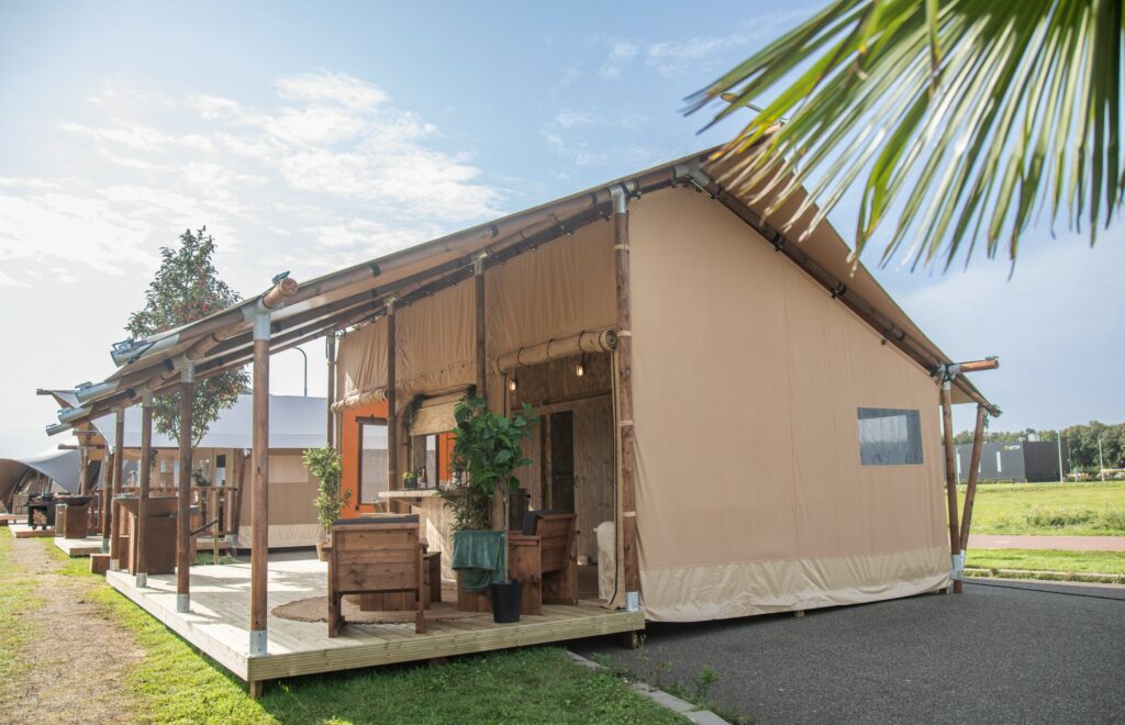 GLAMPING LODGE
