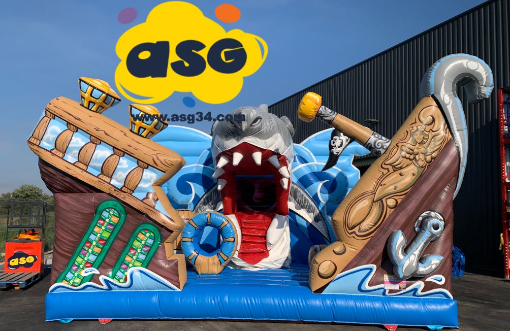 Structure gonflable ATTACK REQUIN